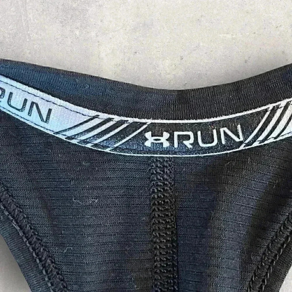 Women's Under Armour running razor back size S black athletic tank - Picture 9 of 10